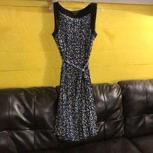 Sleeveless dress